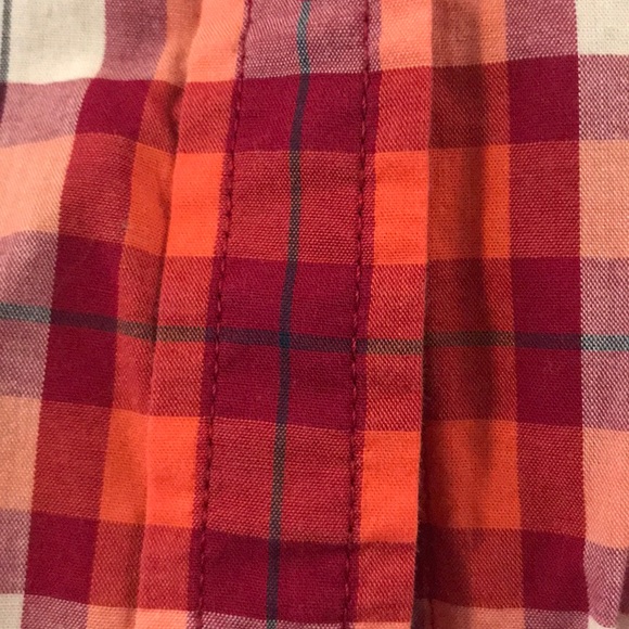 Minimally worn BR  soft wash button down - Picture 3 of 3